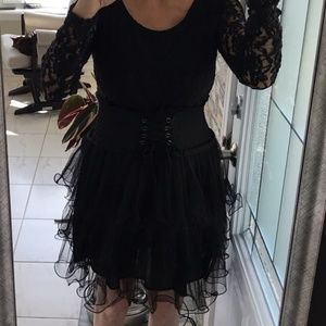 Pretty short lace dress